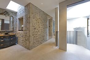 Stunning Fulham Apartment