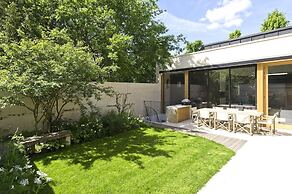 Stunning Fulham Apartment