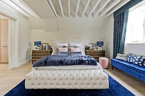 Stunning Fulham Apartment