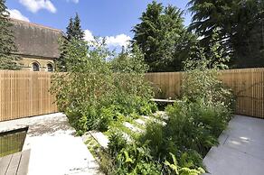 Stunning Fulham Apartment