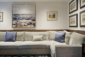 Stunning Fulham Apartment