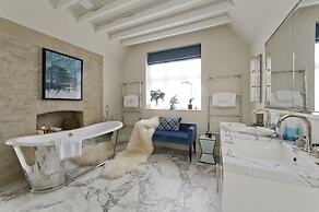 Stunning Fulham Apartment