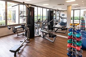 Pinheiros Best Studio Pool Parking  Wifi