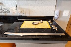 Pinheiros Best Studio Pool Parking  Wifi