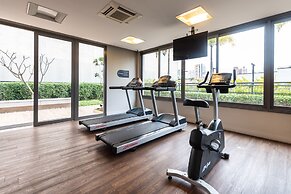 Pinheiros Best Studio Pool Parking  Wifi