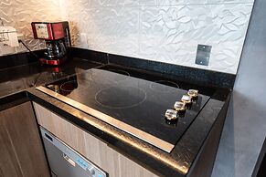 Pinheiros Best Studio Pool Parking  Wifi