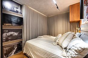 Stunning Views | Luxurious Apartment with Marginal Pinheiros View at R