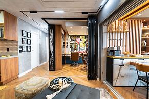 Stunning Views | Luxurious Apartment with Marginal Pinheiros View at R