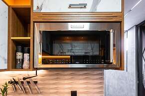 Stunning Views | Luxurious Apartment with Marginal Pinheiros View at R