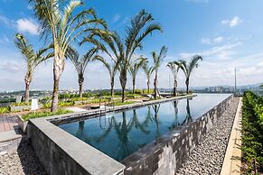 Stunning Views | Luxurious Apartment with Marginal Pinheiros View at R