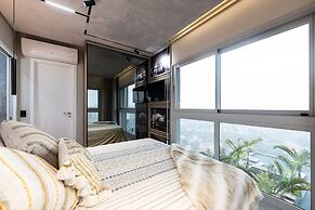 Stunning Views | Luxurious Apartment with Marginal Pinheiros View at R