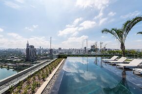 Stunning Views | Luxurious Apartment with Marginal Pinheiros View at R