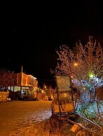 Sinasos Arnovalley Hotel