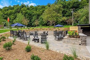 Graystone Lodge, Ascend Hotel Collection