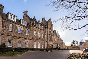 Unique Victorian Apartment in Edinburgh