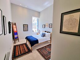 Unique Victorian Apartment in Edinburgh