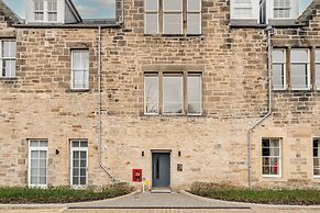 Unique Victorian Apartment in Edinburgh