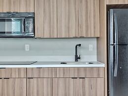 The Shell on Walnut 1br/1bath Hollywood Beach Free Parking