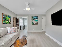 The Shell on Walnut 1br/1bath Hollywood Beach Free Parking