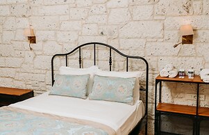 Nill's Stone House Otel