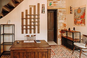 Nill's Stone House Otel