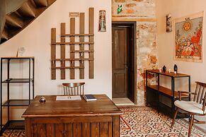 Nill's Stone House Otel