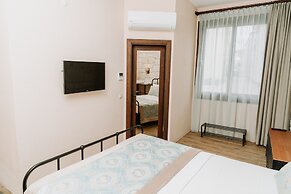 Nill's Stone House Otel