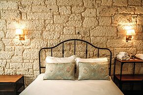 Nill's Stone House Otel