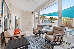 The Hideaway - 97 Barracuda St