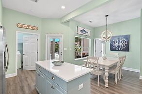 The Hideaway - 97 Barracuda St