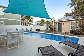 The Hideaway - 97 Barracuda St