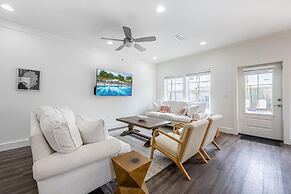 Sunny & Chair - 59 Sundance Ct