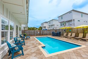 Sunny & Chair - 59 Sundance Ct