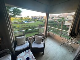 Apart 08 Prestigia golf city