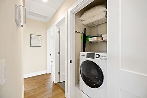 Stylish Luxury Home Near Beach & DT