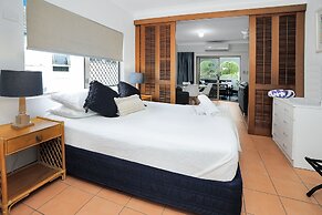 Mediterranean Style Apartment