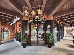 Santa Grand Classic Chinatown