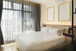 Santa Grand Classic Chinatown