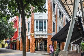 Santa Grand Classic Chinatown