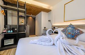 Santa Grand Classic Chinatown