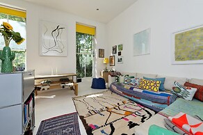 Fantastic 1 bed Property With Private Balcony