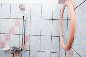 Odza, Modern Apartment, 3 Bedrooms, Private Parking