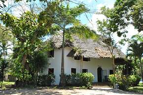 Sonnie House Diani