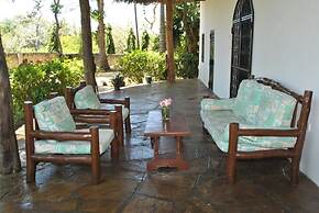 Sonnie House Diani