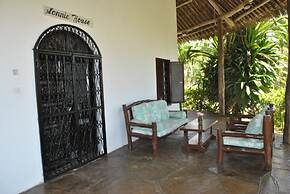 Sonnie House Diani