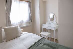 Ocean Nippombashi Higashi