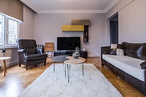 Central and Capacious Flat in Istanbul Bostanci