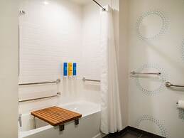 Tru By Hilton Atlanta Airport College Park