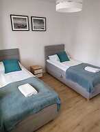 Warszawska Apartment Gdynia by Renters