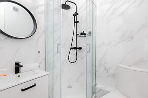 Warszawska Apartment Gdynia by Renters